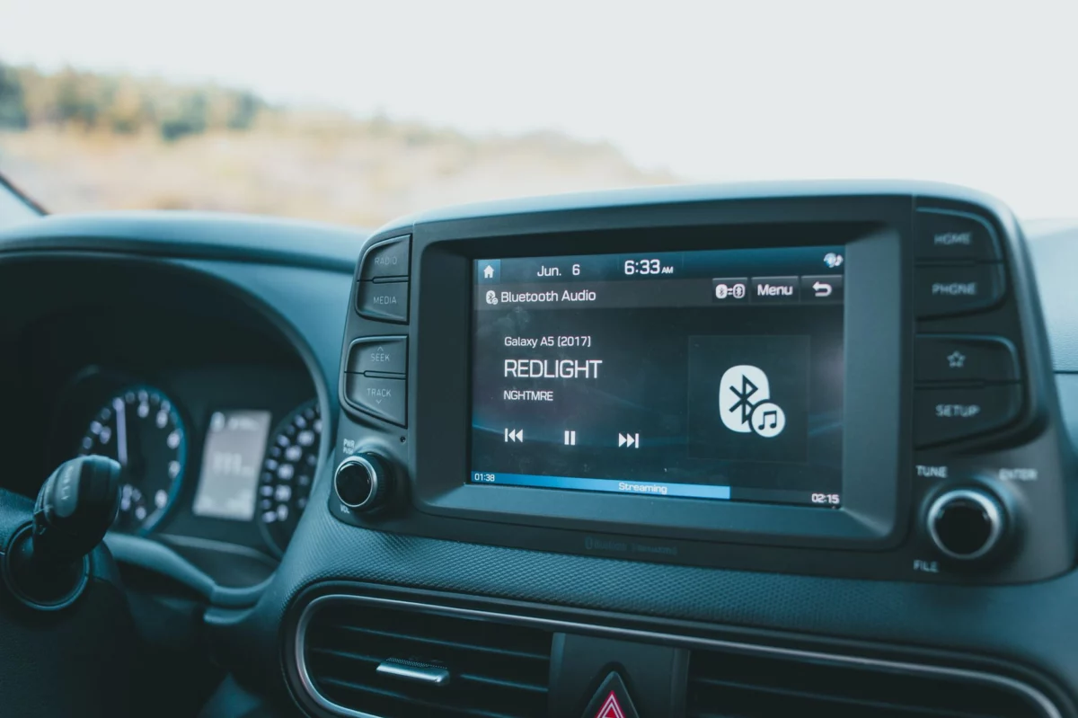 Android Malware Targets Car Head Unit Updates