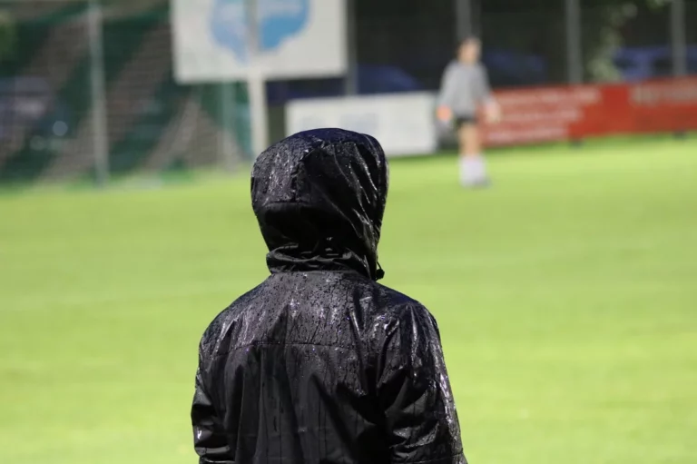 ‘Gambling & guessing’ — Gray faces up to Hibs slump
