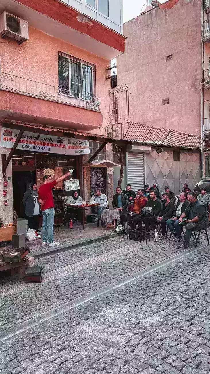 Cemil Tugay AK Parti'ye mi geçiyor? Külliye ziyareti sonrası kulisler hareketlendi